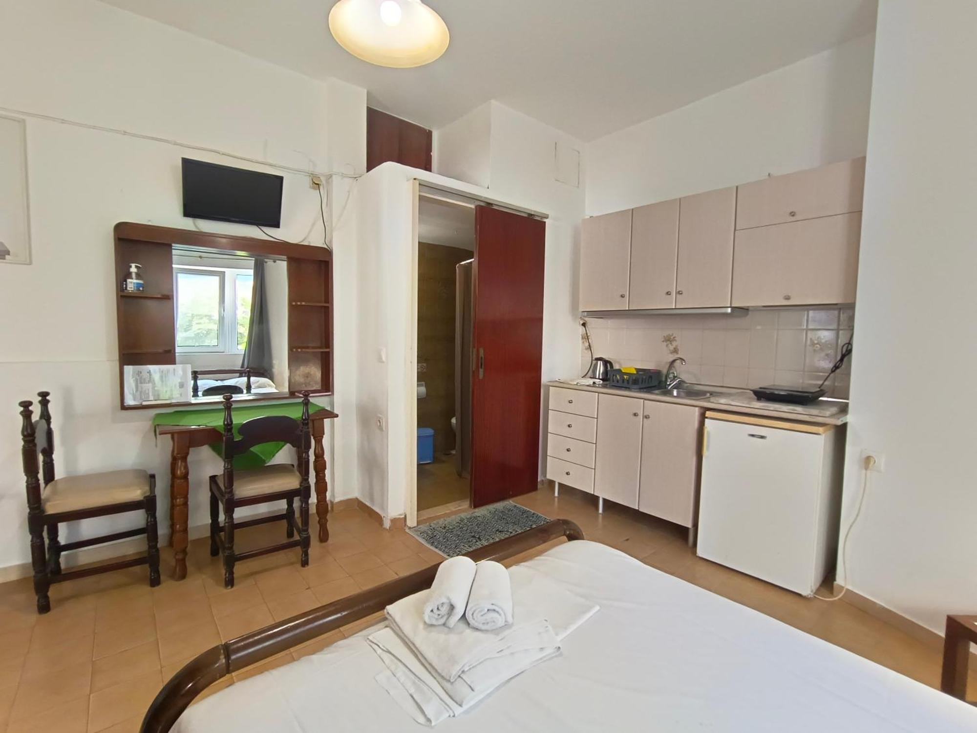 Albatross Apartments Amoudara  Ngoại thất bức ảnh