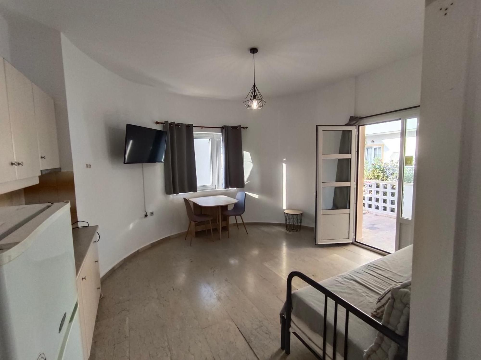 Albatross Apartments Amoudara  Ngoại thất bức ảnh
