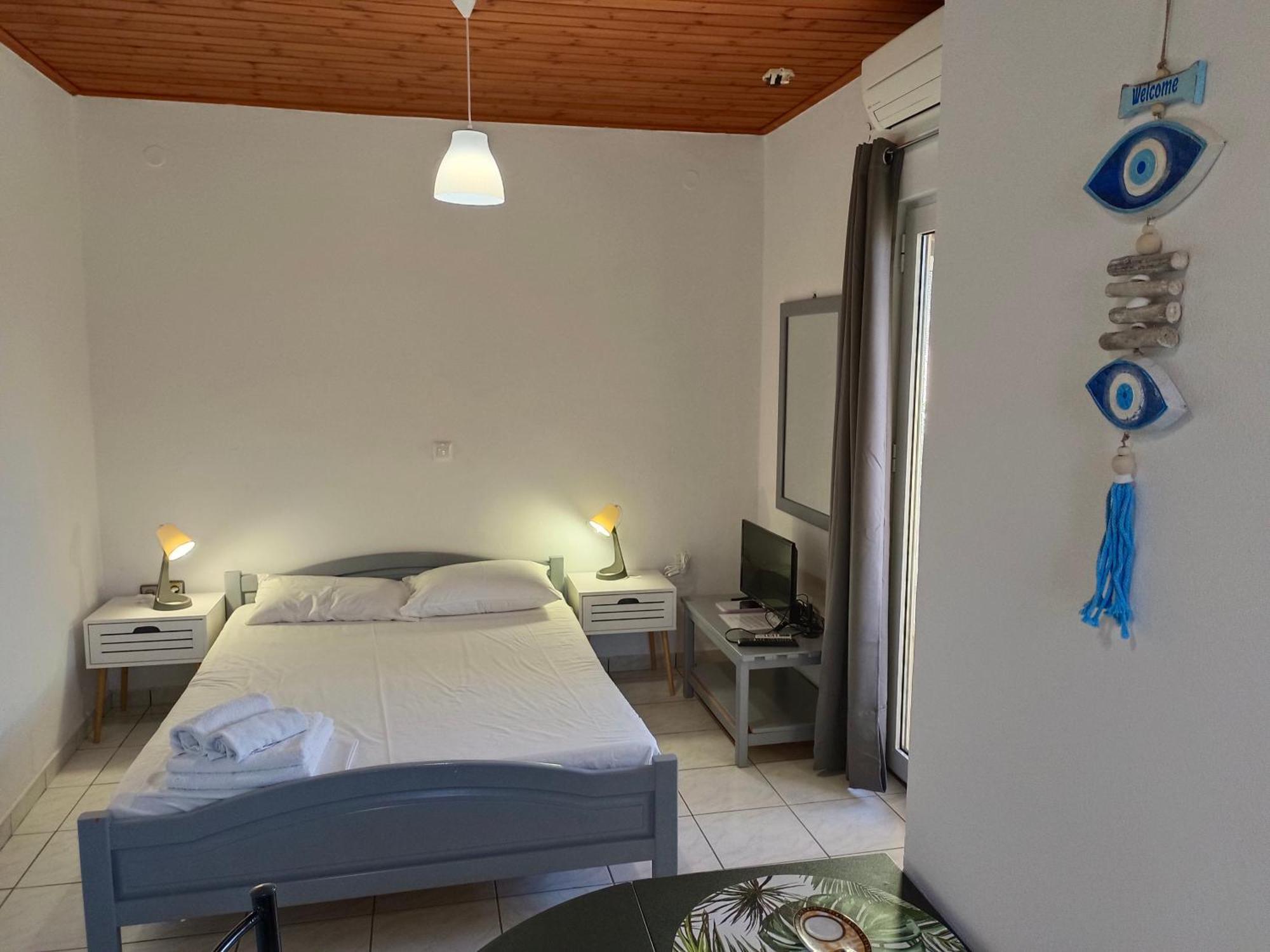 Albatross Apartments Amoudara  Ngoại thất bức ảnh
