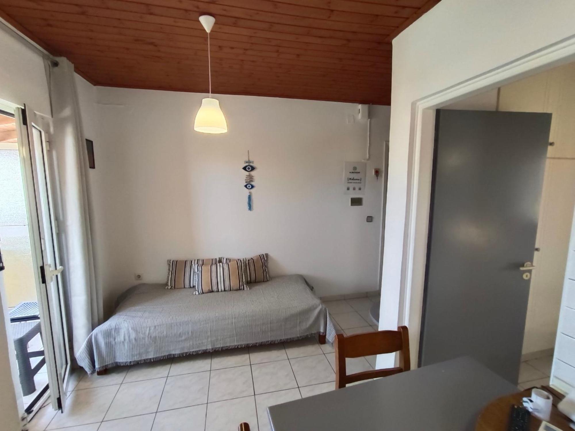 Albatross Apartments Amoudara  Ngoại thất bức ảnh