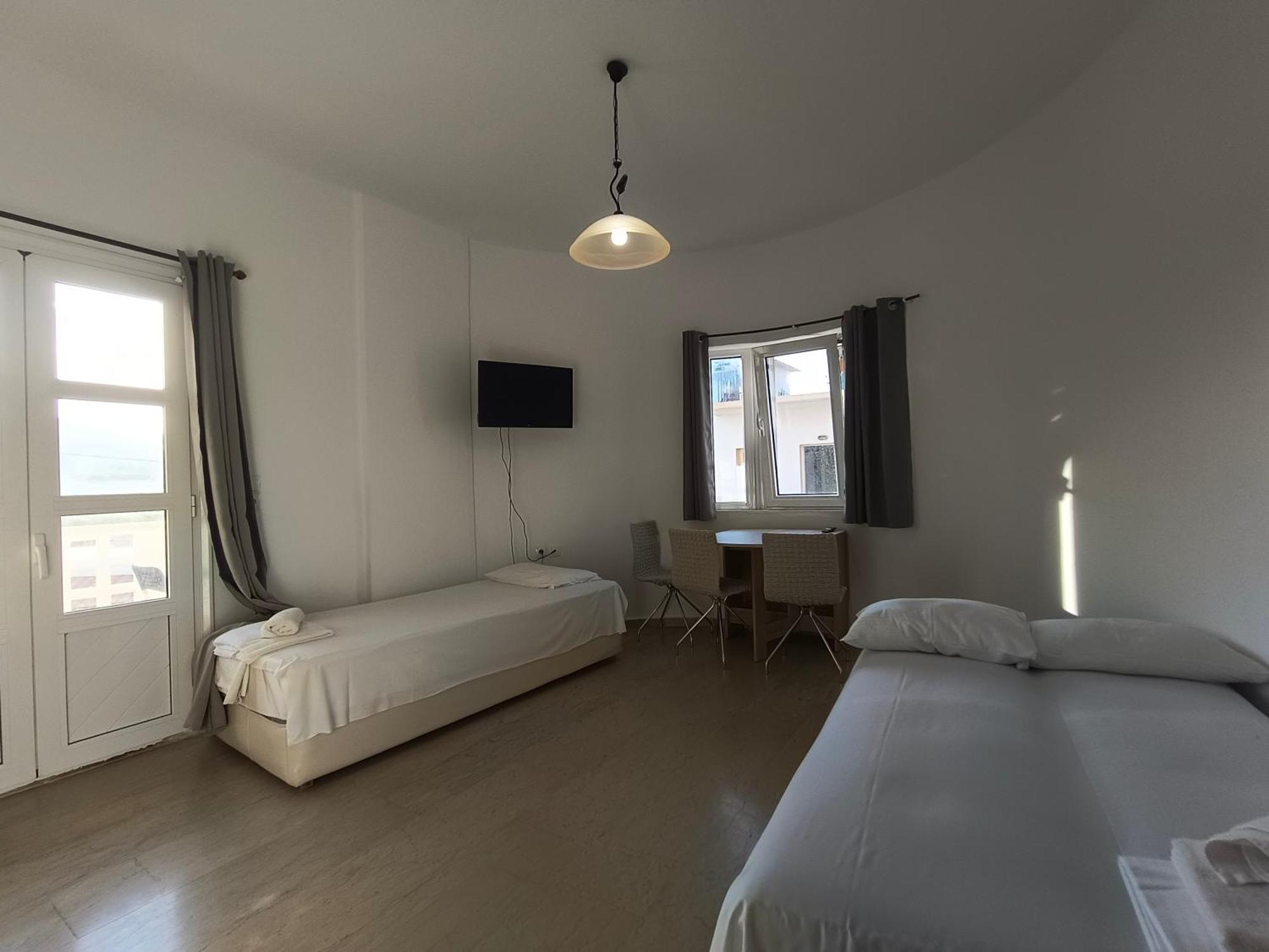 Albatross Apartments Amoudara  Ngoại thất bức ảnh
