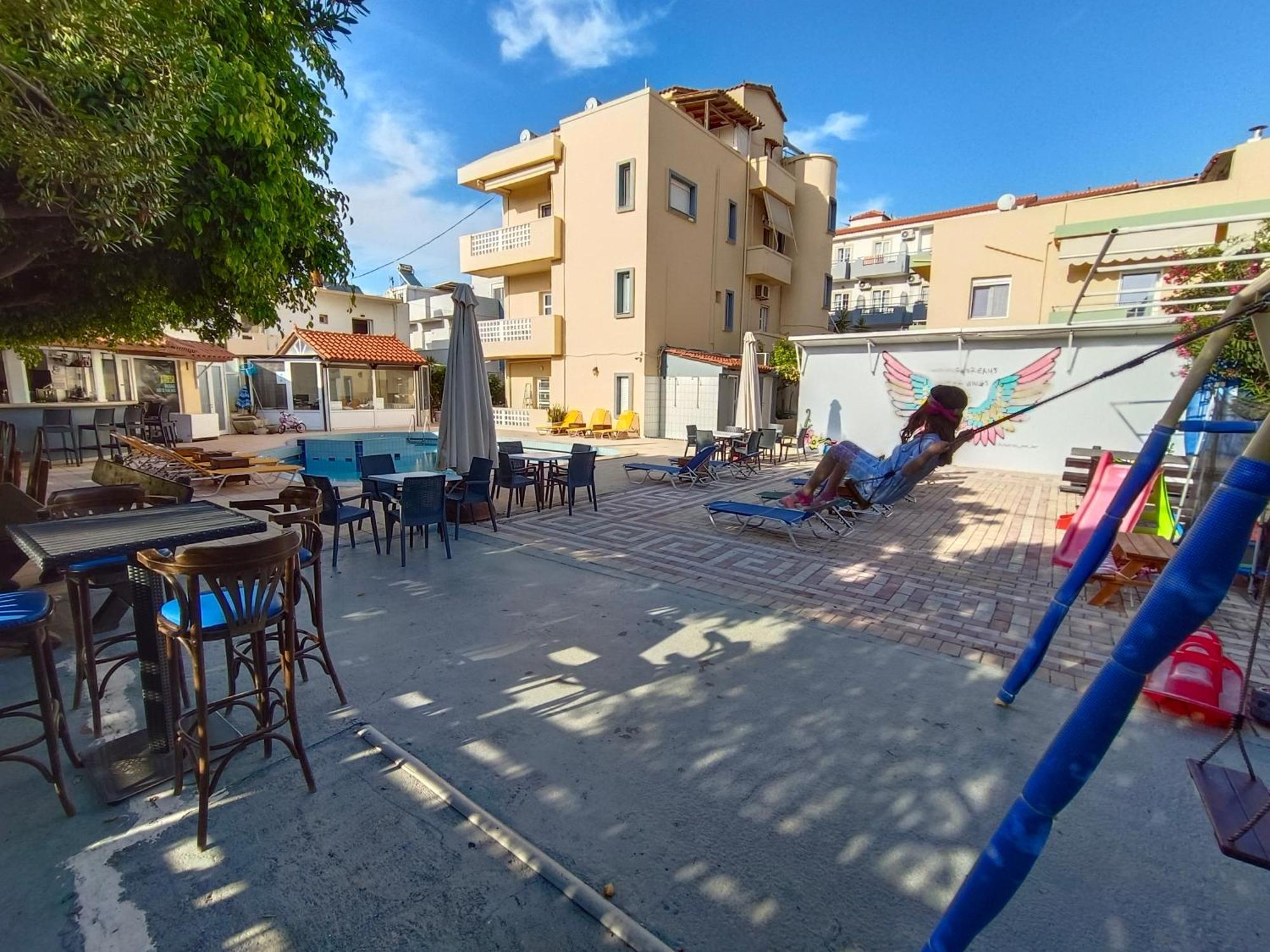 Albatross Apartments Amoudara  Ngoại thất bức ảnh