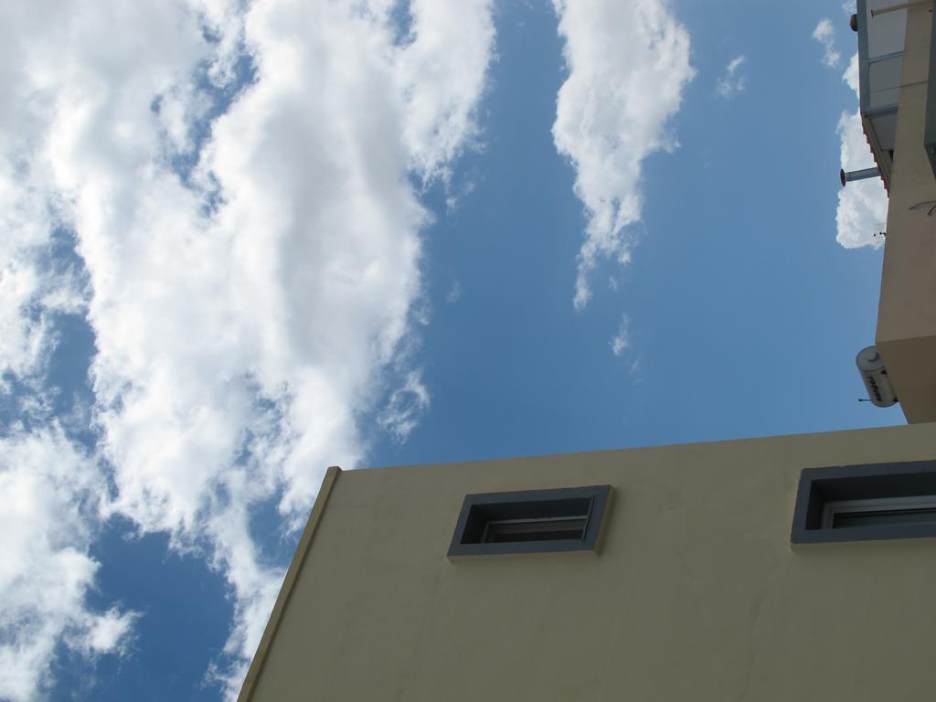 Albatross Apartments Amoudara  Ngoại thất bức ảnh
